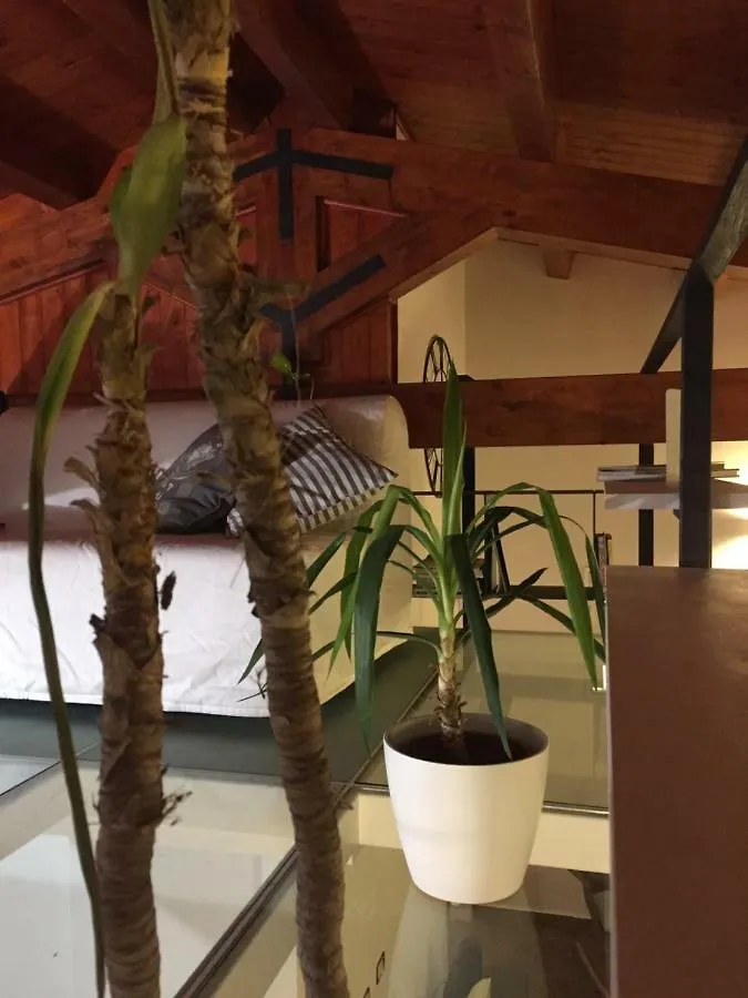 Uloft Apartment Palermo 0*,  Italia